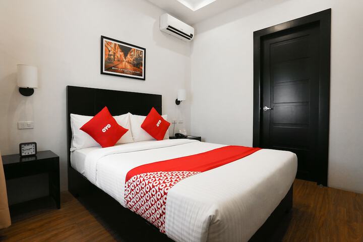 Room 11 of 29