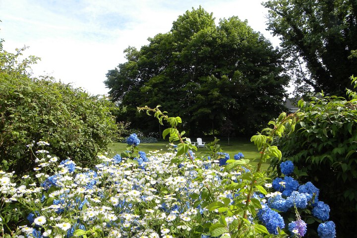 Hotel Exterior 111 of 121