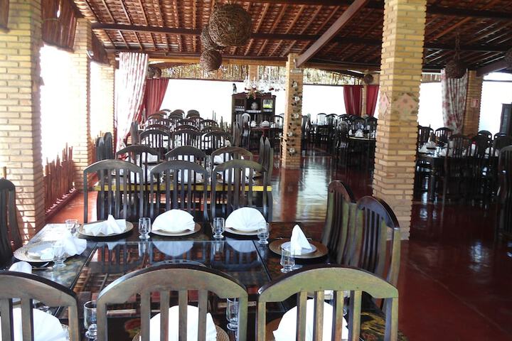 Dining 72 of 115