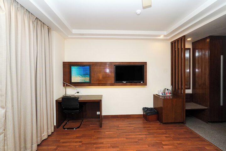 Room 12 of 46