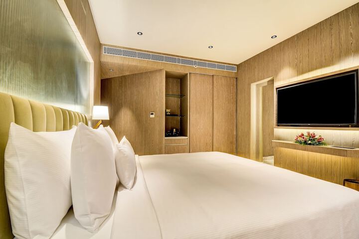 Room 7 of 43