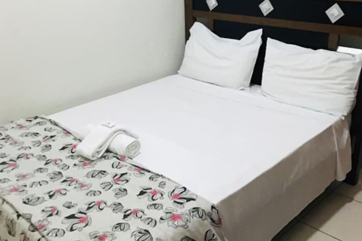Room 7 of 8