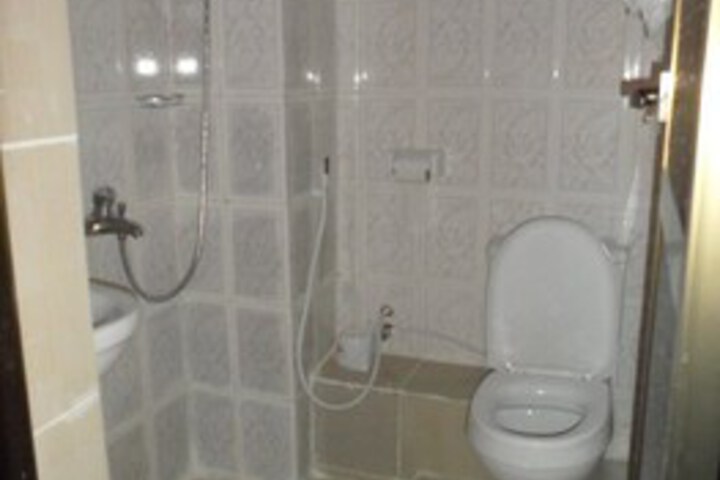 Room 3 of 20