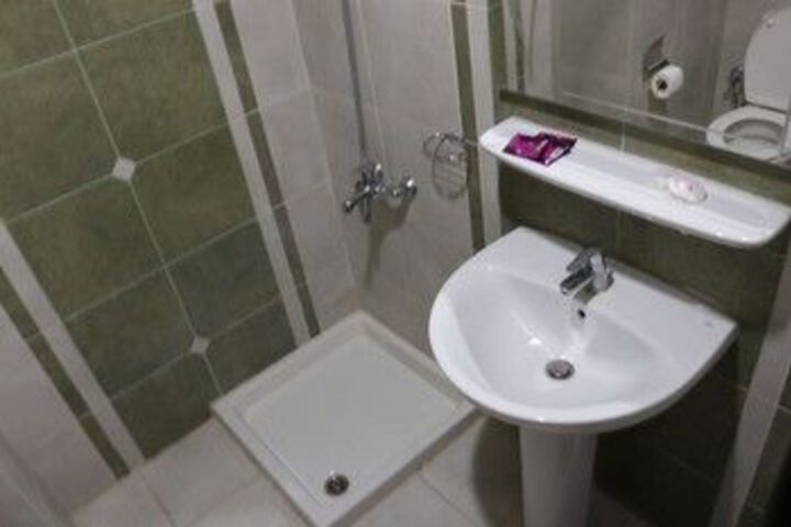 Room 2 of 21