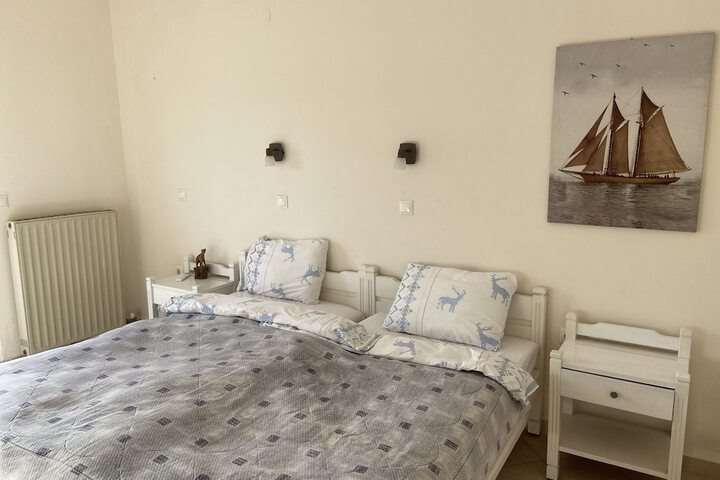 Room 33 of 78