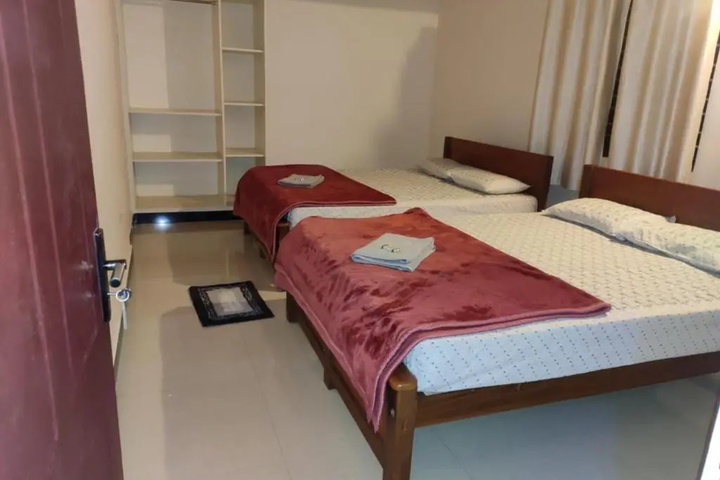 Room 2 of 20