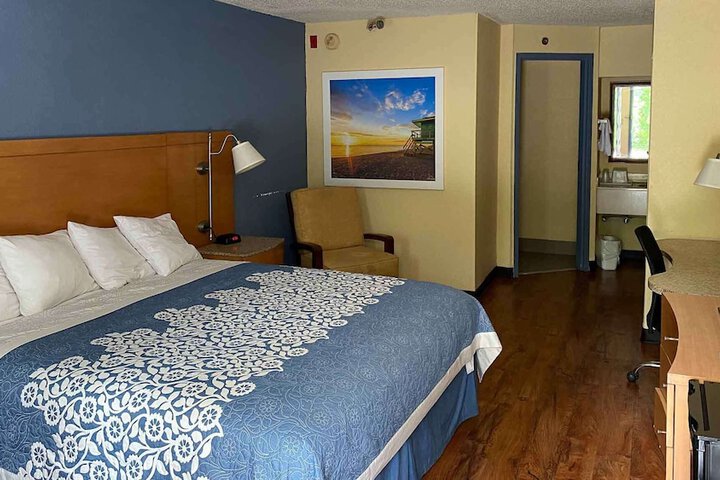 Room 14 of 44