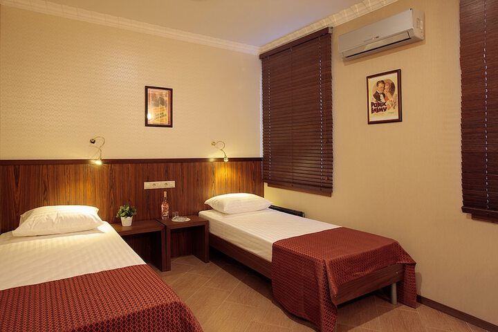Room 5 of 45