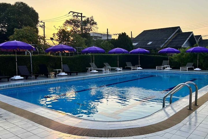 Pool 85 of 159