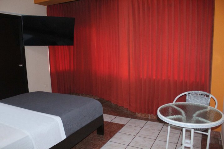 Room 4 of 21