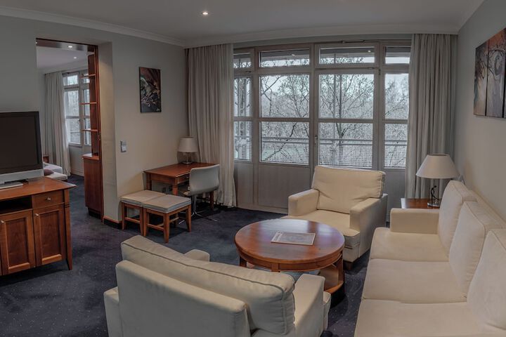 Room 51 of 84