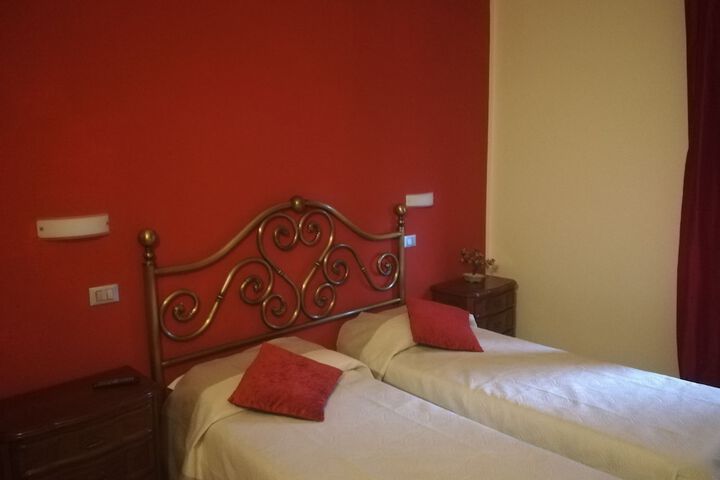 Room 15 of 112