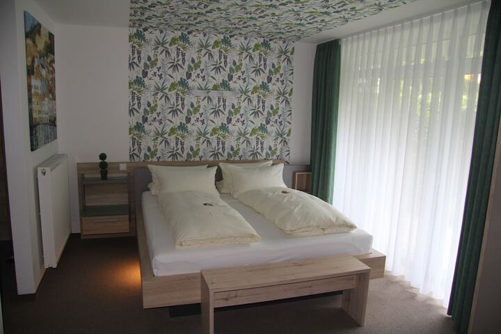 Room 22 of 110