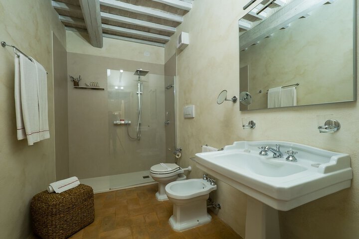 Room 20 of 47