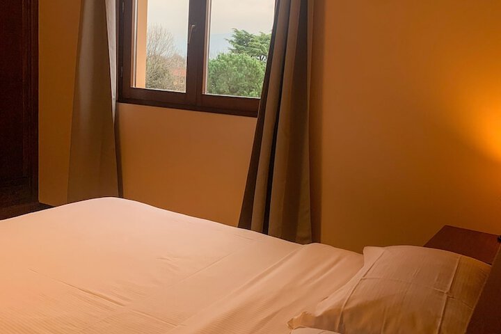 Room 25 of 57