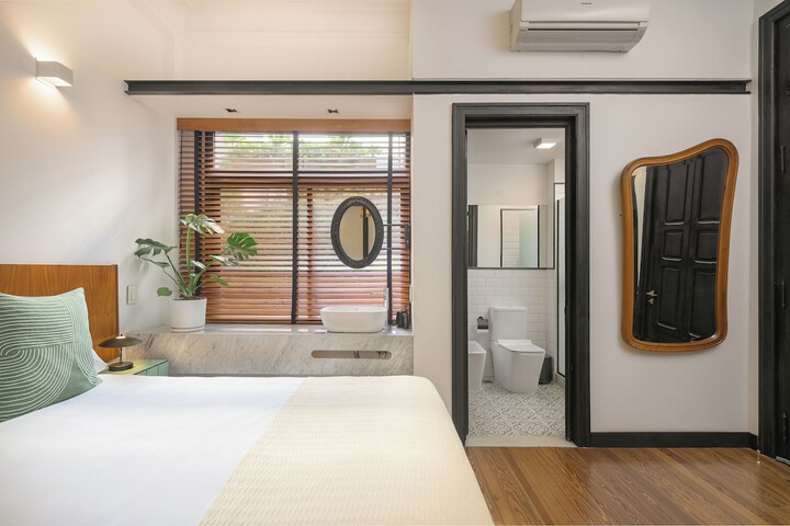 Room 25 of 79