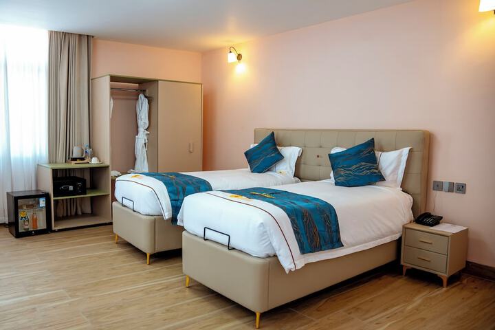 Room 2 of 19