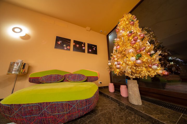 Hotel Interior 10 of 153