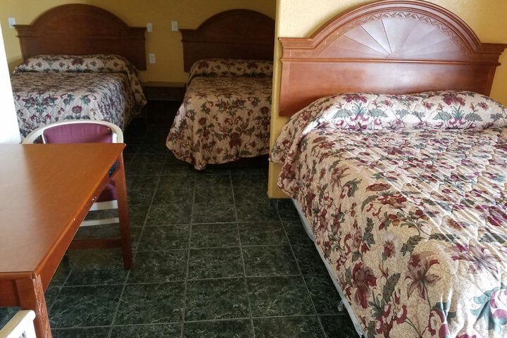 Room 8 of 30