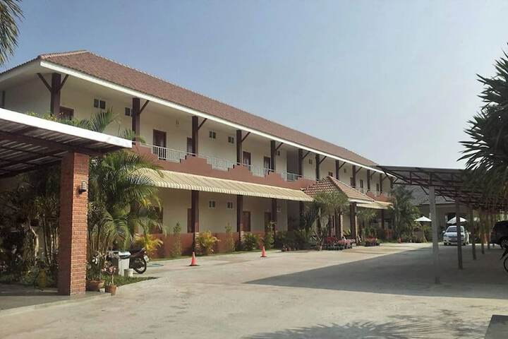 Hotel 60 of 75