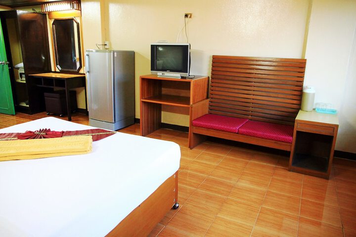 Room 11 of 66