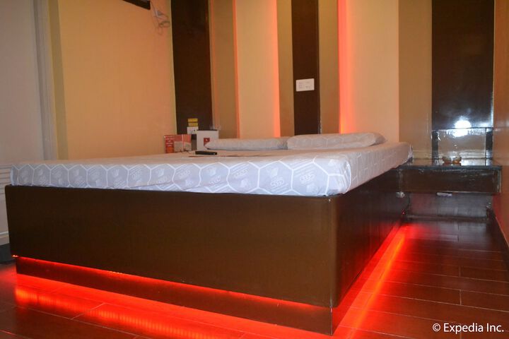 Room 4 of 21
