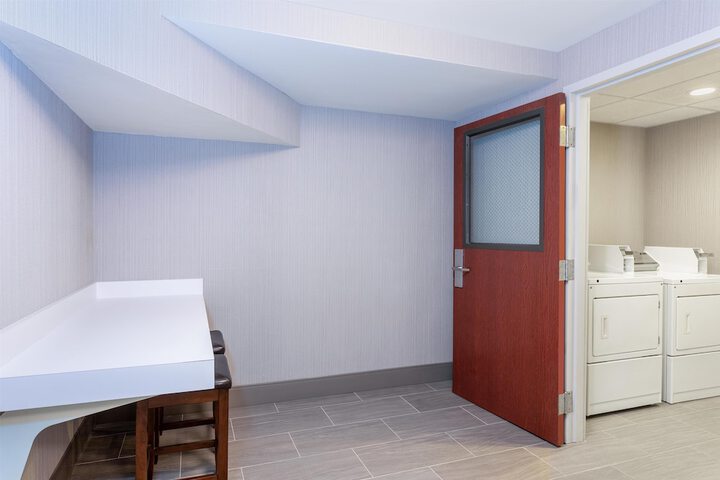 Room 20 of 34