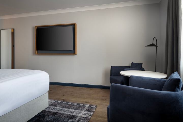 Room 4 of 101