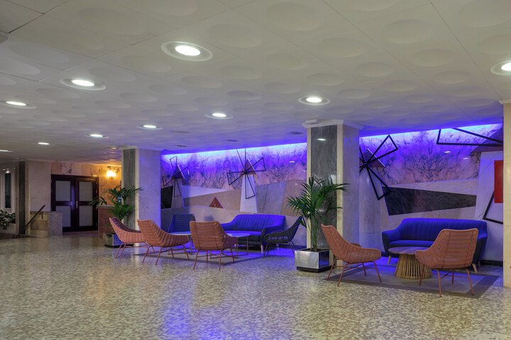 Lobby Entry