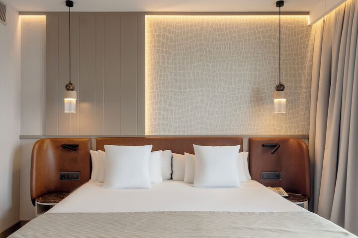 Room 30 of 79