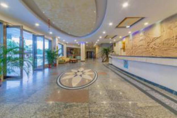 Shangchuan Island Biyuntian Seaview Hotel