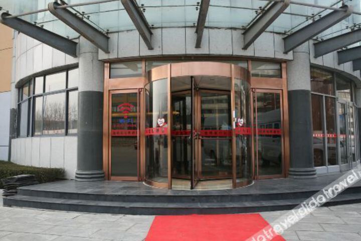 Hotel 16 of 40