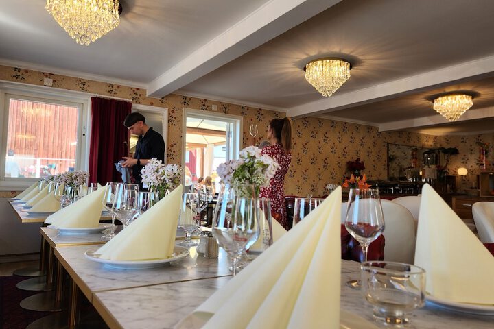 Dining 195 of 334