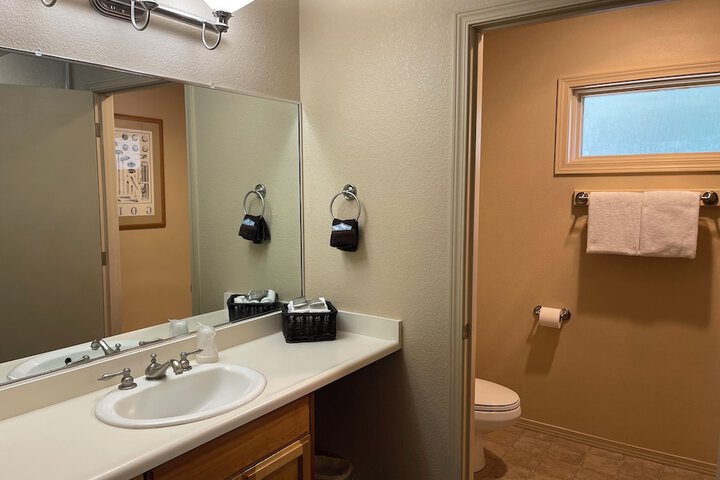 Room 42 of 97