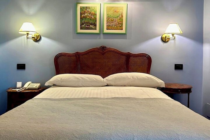 Room 34 of 61