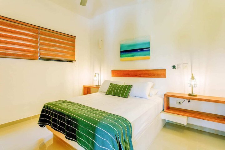 Room 8 of 70