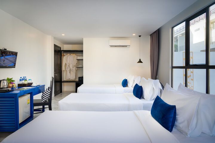 Room 15 of 72