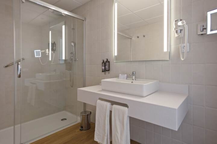 Clean Restrooms
