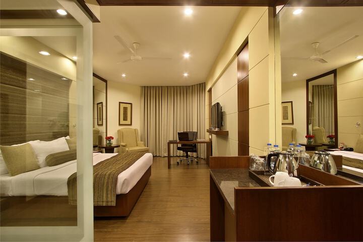 Room 8 of 55