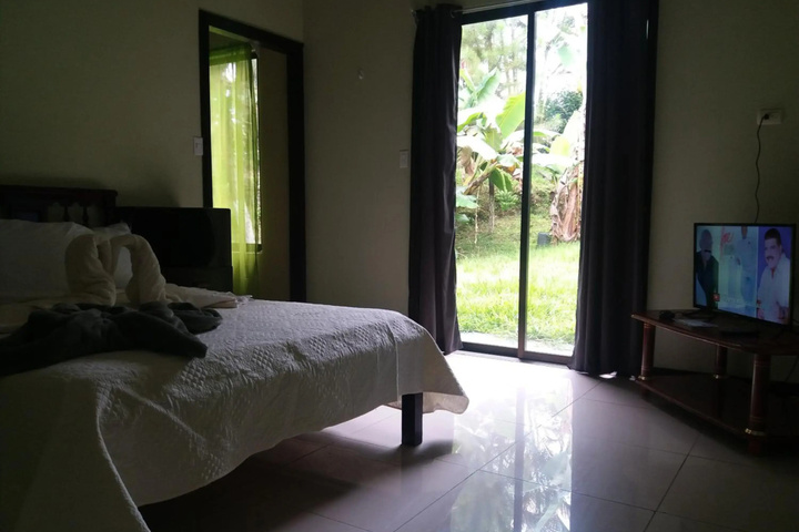 Room 2 of 9