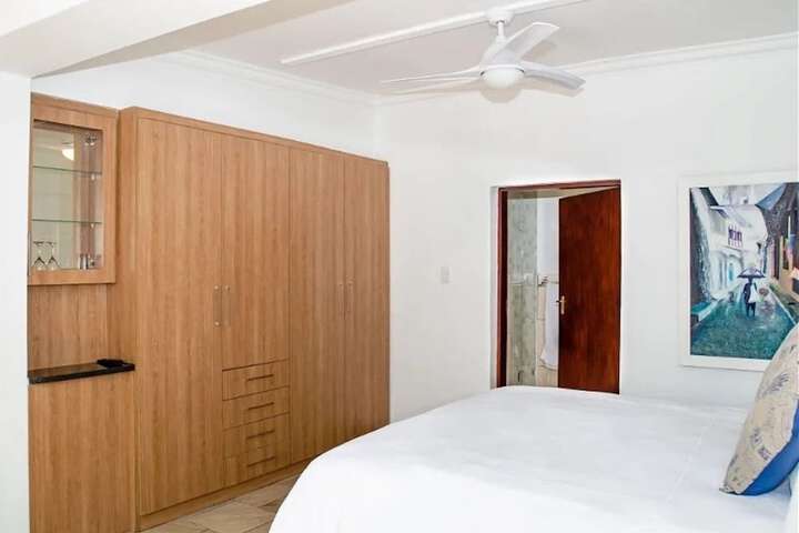 Room 83 of 192