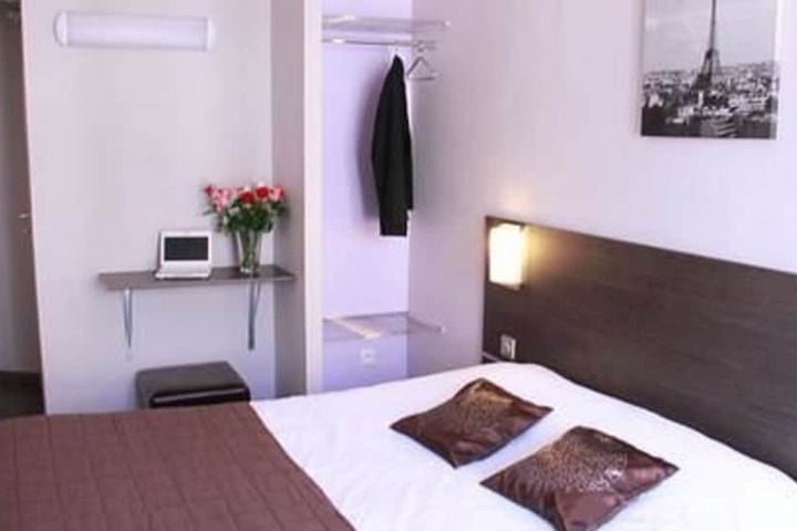 Room 6 of 29