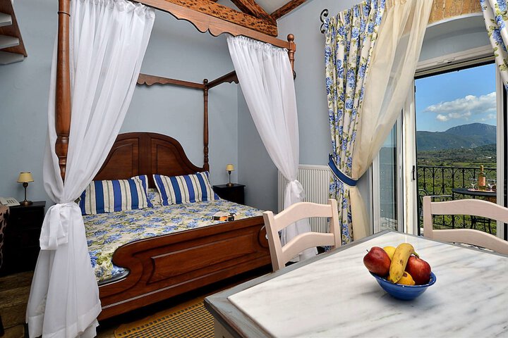 Room 3 of 37