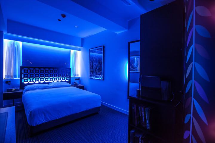 Room 10 of 61