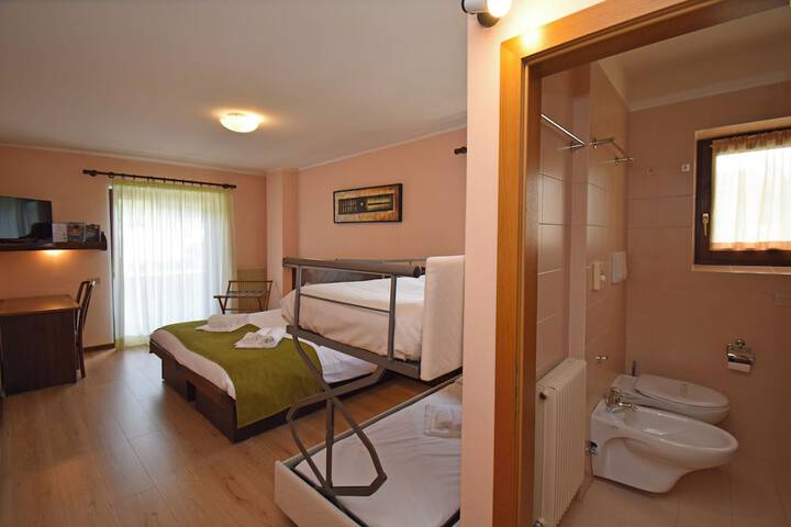 Room 26 of 53