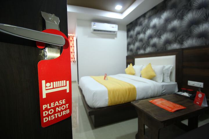 Room 8 of 15