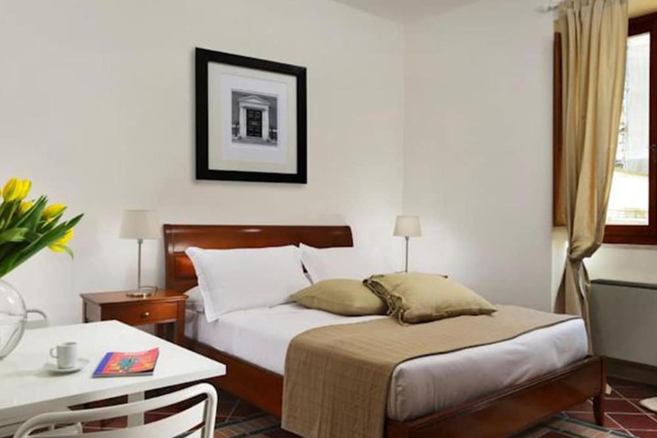 Room 20 of 53