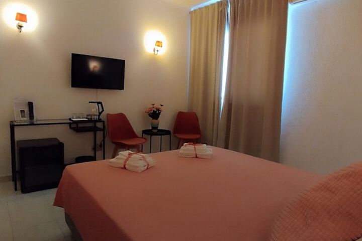 Room 32 of 82