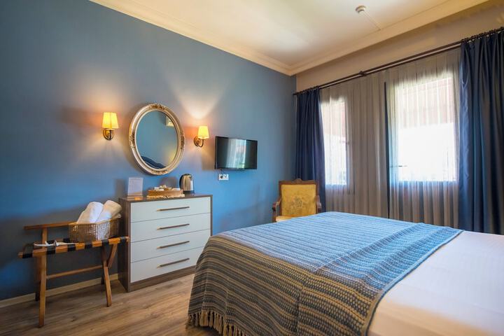 Room 15 of 60