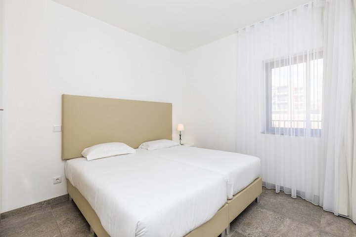 Room 7 of 47